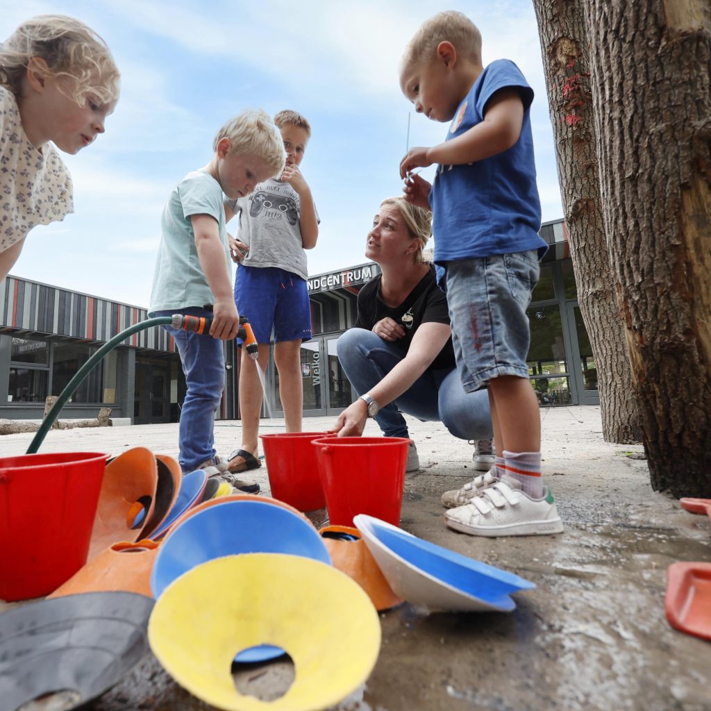 Website montessori kerschoten2
