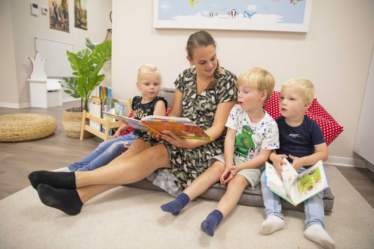 Mamskinderopvang lezen